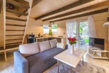 Фото номера Вилла с видом на сад Лоджи Woodhouse Resort г. Dobrogoszcz 2